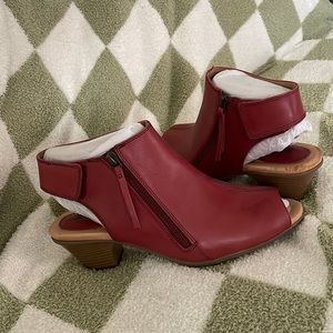 Earth Kristy Leather Peep Toe Slingback Sandals Casual Booties Zip Size 8.5M